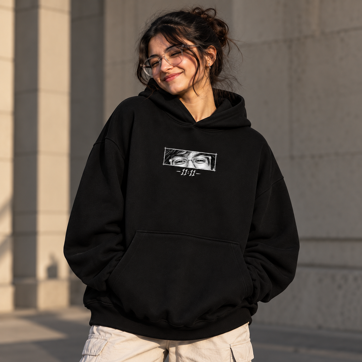 11:11 Connection Oversized Hoodie – Black